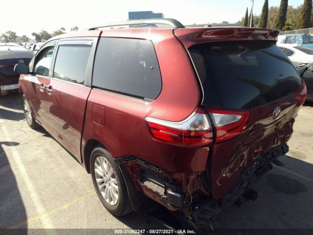 Photo 2 VIN: 5TDYZ3DC7HS878824 - TOYOTA SIENNA 