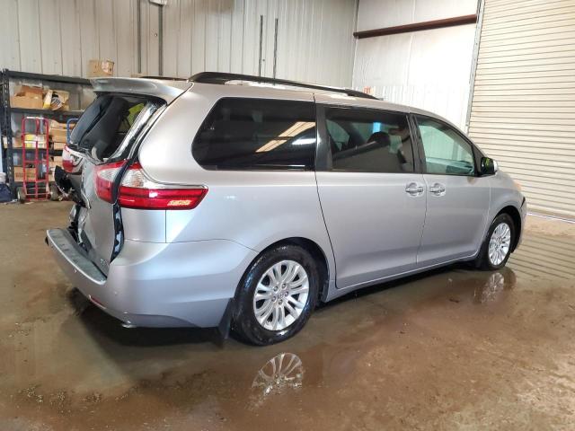 Photo 2 VIN: 5TDYZ3DC7HS887376 - TOYOTA SIENNA XLE 