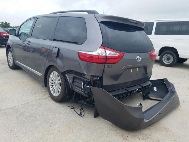 Photo 2 VIN: 5TDYZ3DC7HS896563 - TOYOTA SIENNA XLE 