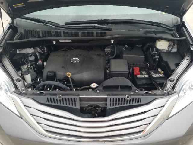 Photo 6 VIN: 5TDYZ3DC7HS896563 - TOYOTA SIENNA XLE 