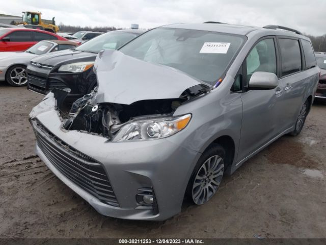 Photo 1 VIN: 5TDYZ3DC7JS917482 - TOYOTA SIENNA 