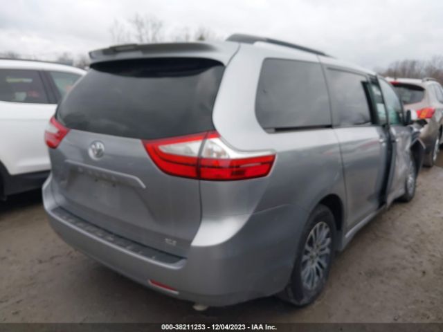 Photo 3 VIN: 5TDYZ3DC7JS917482 - TOYOTA SIENNA 