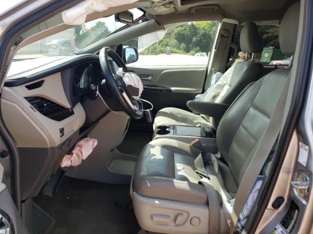 Photo 6 VIN: 5TDYZ3DC7JS924982 - TOYOTA SIENNA XLE 