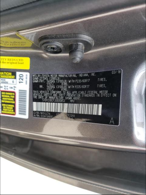 Photo 9 VIN: 5TDYZ3DC7JS935853 - TOYOTA SIENNA XLE 