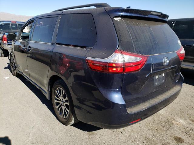 Photo 2 VIN: 5TDYZ3DC7JS952300 - TOYOTA SIENNA XLE 