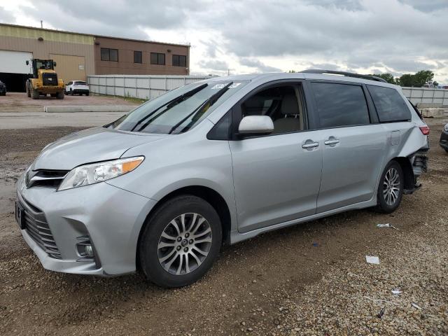 Photo 0 VIN: 5TDYZ3DC7KS005582 - TOYOTA SIENNA XLE 