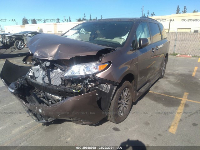 Photo 1 VIN: 5TDYZ3DC7KS007977 - TOYOTA SIENNA 