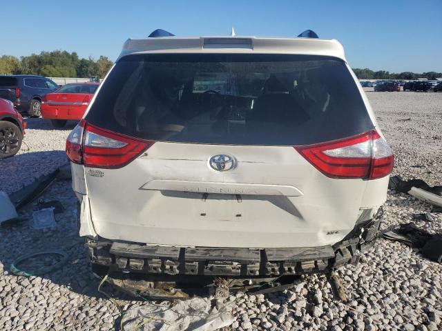 Photo 5 VIN: 5TDYZ3DC7KS968806 - TOYOTA SIENNA XLE 