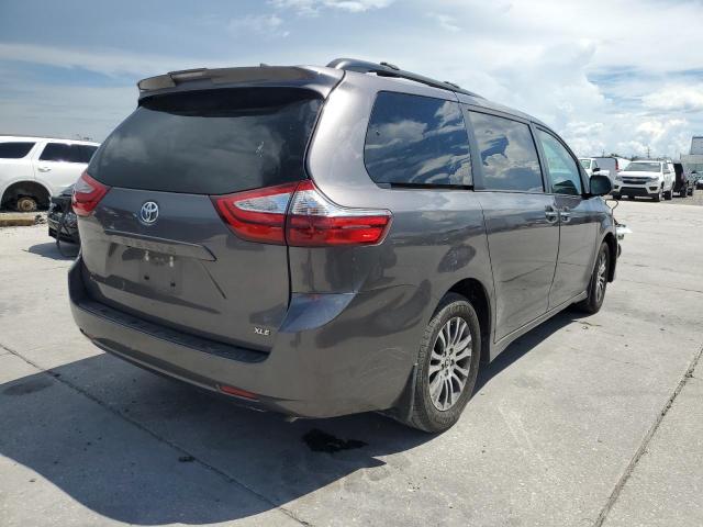 Photo 2 VIN: 5TDYZ3DC7KS974282 - TOYOTA SIENNA XLE 