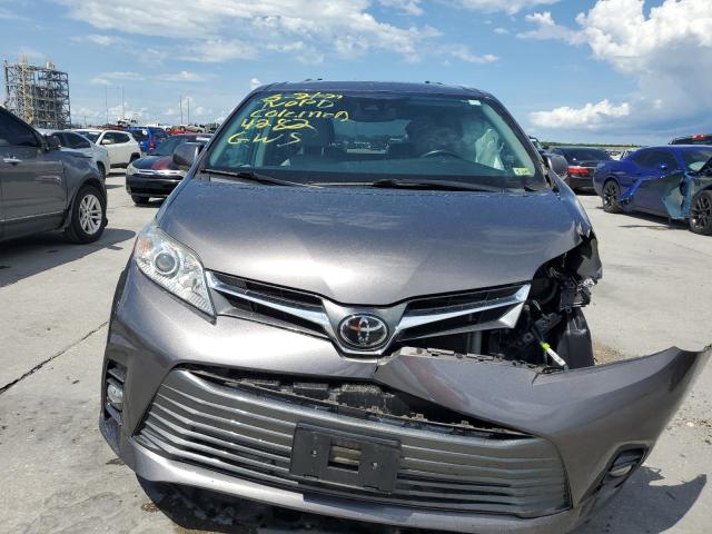 Photo 4 VIN: 5TDYZ3DC7KS974282 - TOYOTA SIENNA XLE 