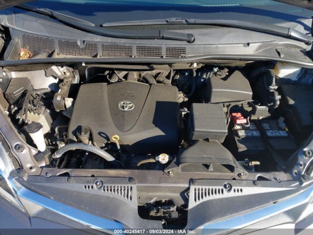 Photo 9 VIN: 5TDYZ3DC7KS994578 - TOYOTA SIENNA 