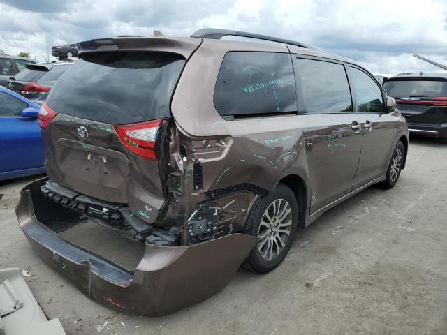 Photo 3 VIN: 5TDYZ3DC7KS997898 - TOYOTA SIENNA XLE 