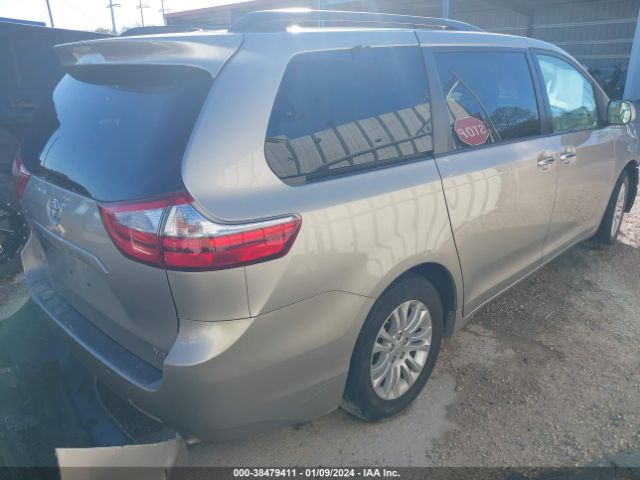 Photo 3 VIN: 5TDYZ3DC8HS781261 - TOYOTA SIENNA 