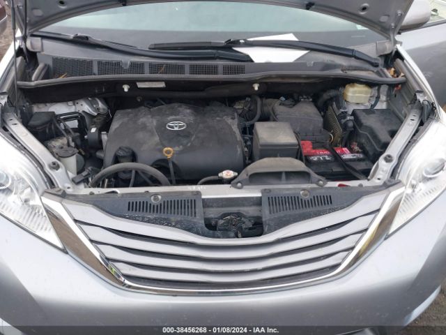 Photo 9 VIN: 5TDYZ3DC8HS781521 - TOYOTA SIENNA 