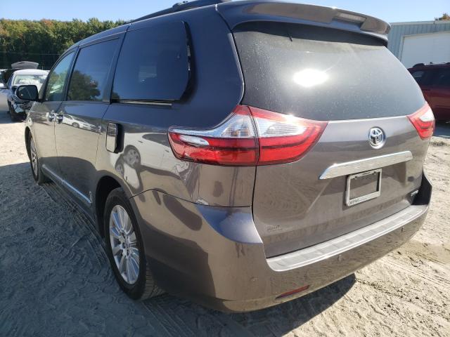 Photo 2 VIN: 5TDYZ3DC8HS806434 - TOYOTA SIENNA XLE 