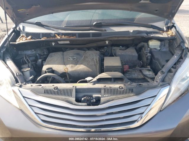 Photo 9 VIN: 5TDYZ3DC8HS819149 - TOYOTA SIENNA 