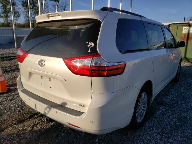 Photo 3 VIN: 5TDYZ3DC8HS820088 - TOYOTA SIENNA XLE 