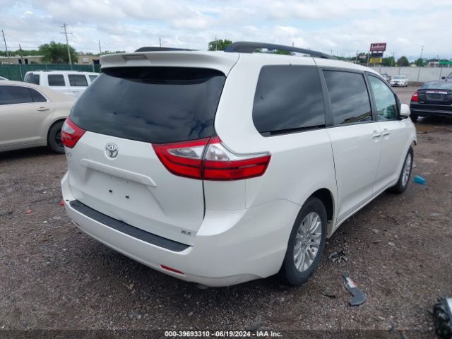 Photo 3 VIN: 5TDYZ3DC8HS843323 - TOYOTA SIENNA 