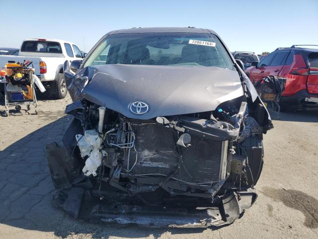 Photo 4 VIN: 5TDYZ3DC8HS866780 - TOYOTA SIENNA XLE 