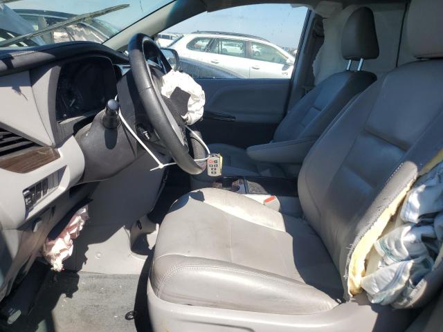 Photo 6 VIN: 5TDYZ3DC8HS866780 - TOYOTA SIENNA XLE 