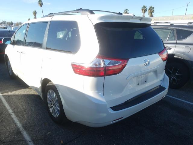 Photo 2 VIN: 5TDYZ3DC8HS869341 - TOYOTA SIENNA XLE 