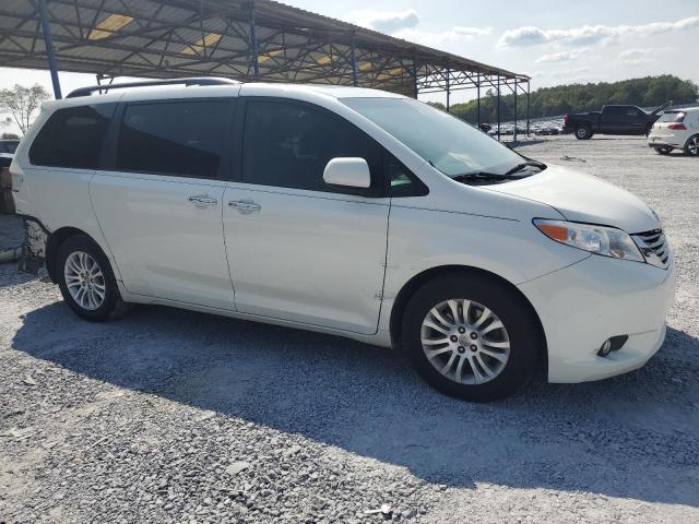 Photo 3 VIN: 5TDYZ3DC8HS874734 - TOYOTA SIENNA XLE 