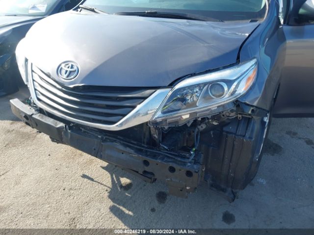 Photo 5 VIN: 5TDYZ3DC8HS888388 - TOYOTA SIENNA 