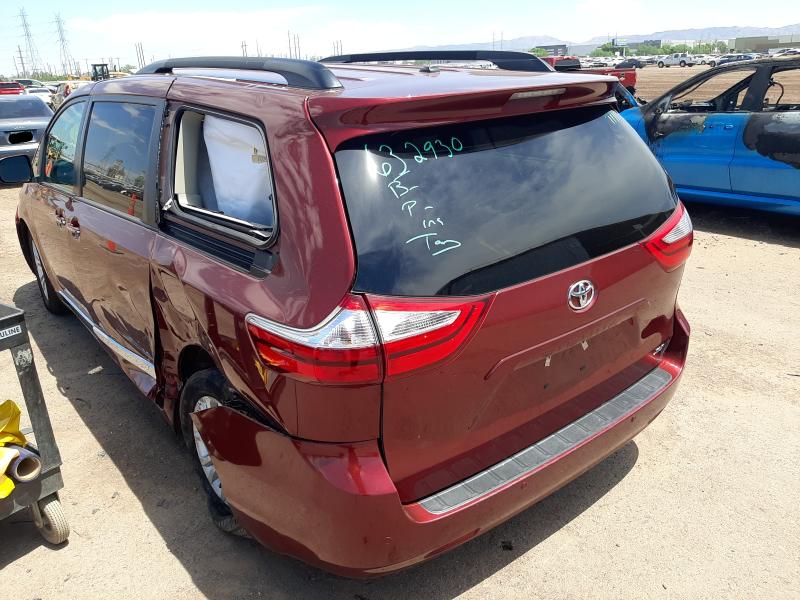 Photo 2 VIN: 5TDYZ3DC8HS889248 - TOYOTA SIENNA XLE 