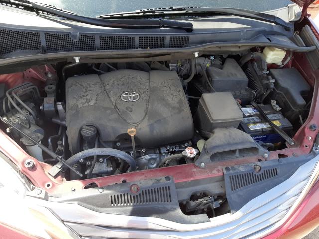 Photo 6 VIN: 5TDYZ3DC8HS889248 - TOYOTA SIENNA XLE 