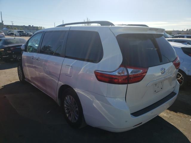 Photo 2 VIN: 5TDYZ3DC8HS899648 - TOYOTA SIENNA XLE 