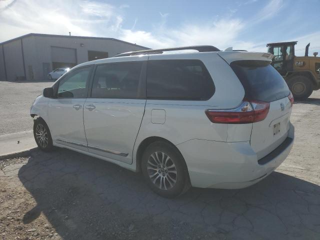 Photo 1 VIN: 5TDYZ3DC8JS909164 - TOYOTA SIENNA XLE 