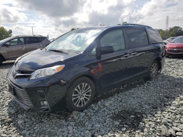 Photo 0 VIN: 5TDYZ3DC8JS917622 - TOYOTA SIENNA XLE 