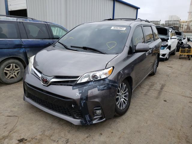 Photo 1 VIN: 5TDYZ3DC8JS942312 - TOYOTA SIENNA XLE 