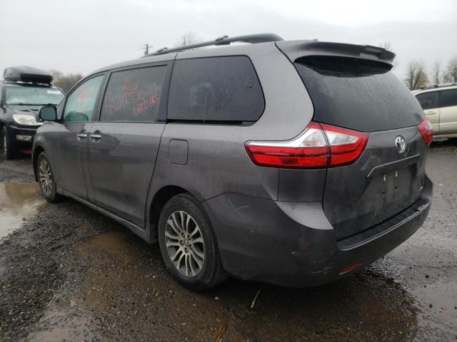 Photo 2 VIN: 5TDYZ3DC8JS944559 - TOYOTA SIENNA XLE 