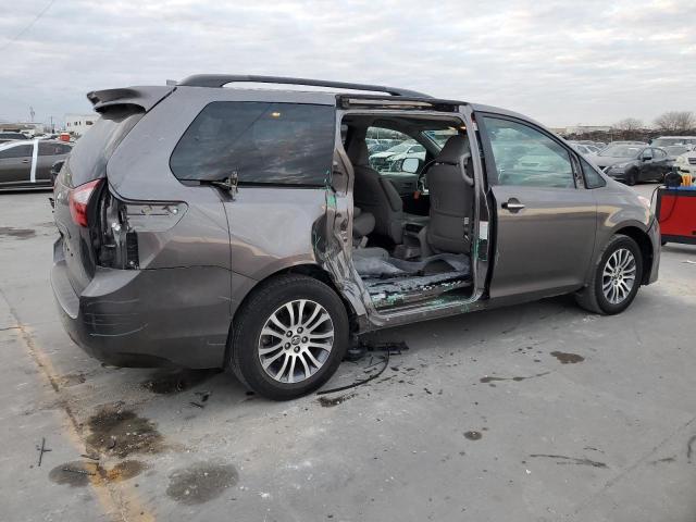 Photo 2 VIN: 5TDYZ3DC8KS981094 - TOYOTA SIENNA XLE 