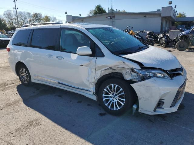 Photo 3 VIN: 5TDYZ3DC8KS986781 - TOYOTA SIENNA XLE 