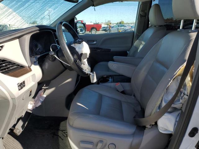 Photo 6 VIN: 5TDYZ3DC8KS986781 - TOYOTA SIENNA XLE 