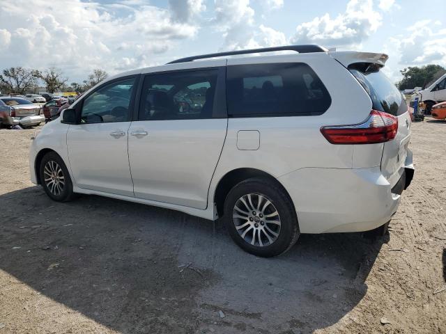 Photo 1 VIN: 5TDYZ3DC8LS027933 - TOYOTA SIENNA XLE 