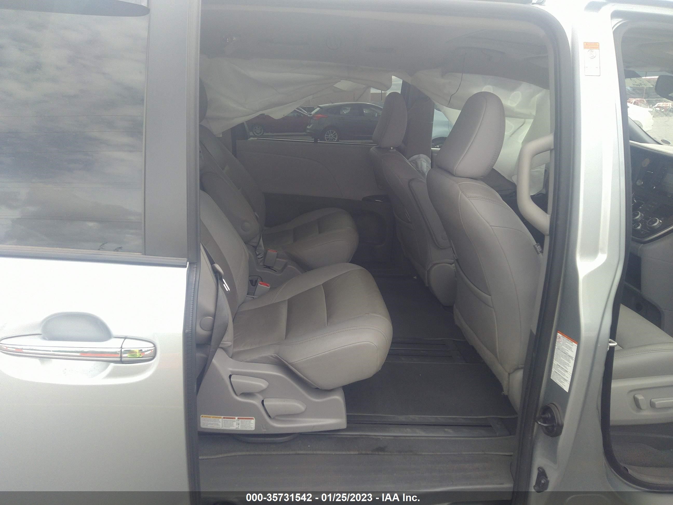 Photo 7 VIN: 5TDYZ3DC8LS074878 - TOYOTA SIENNA 