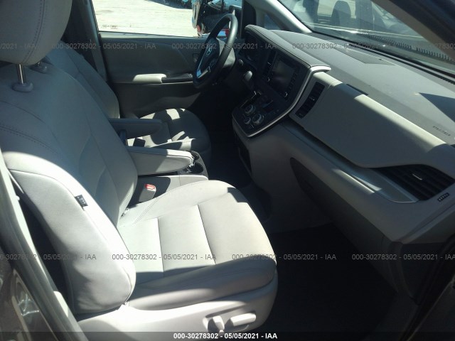 Photo 4 VIN: 5TDYZ3DC8LS086139 - TOYOTA SIENNA 