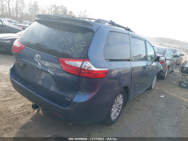 Photo 3 VIN: 5TDYZ3DC9HS774321 - TOYOTA SIENNA 