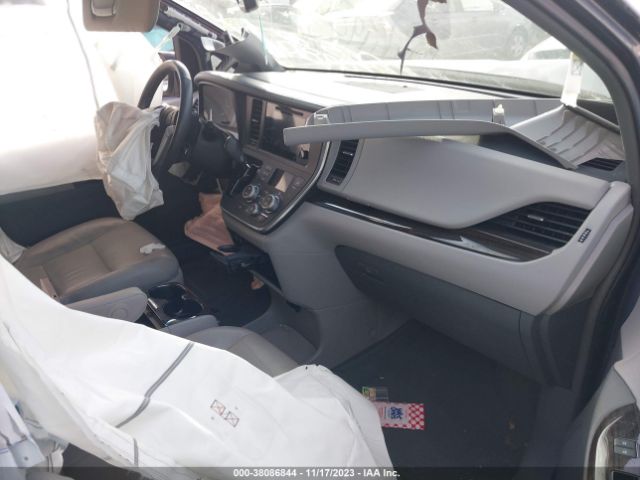 Photo 4 VIN: 5TDYZ3DC9HS774321 - TOYOTA SIENNA 