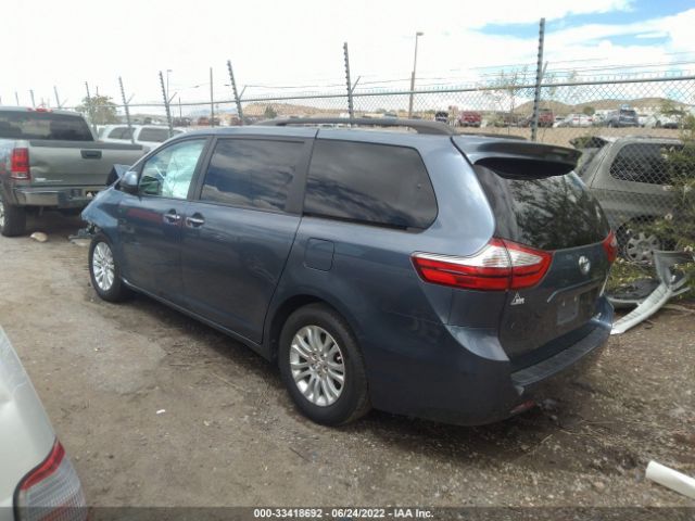 Photo 2 VIN: 5TDYZ3DC9HS808600 - TOYOTA SIENNA 