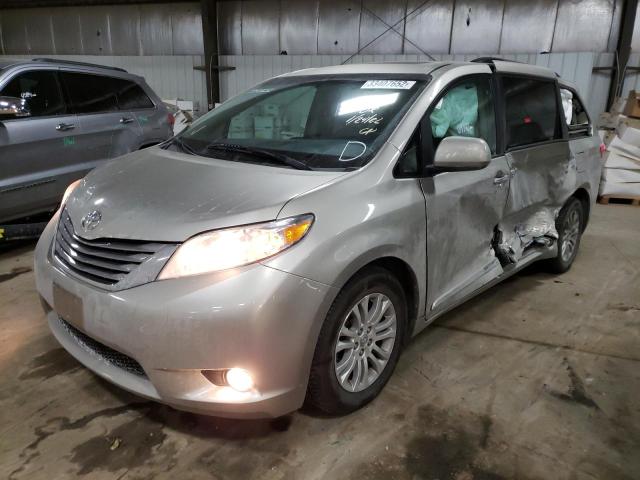 Photo 1 VIN: 5TDYZ3DC9HS809830 - TOYOTA SIENNA XLE 