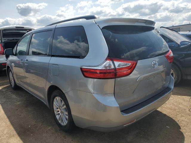 Photo 1 VIN: 5TDYZ3DC9HS826692 - TOYOTA SIENNA XLE 