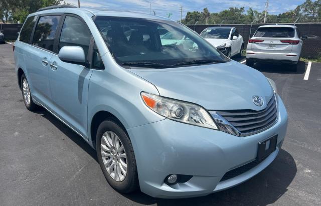 Photo 0 VIN: 5TDYZ3DC9HS832301 - TOYOTA SIENNA XLE 