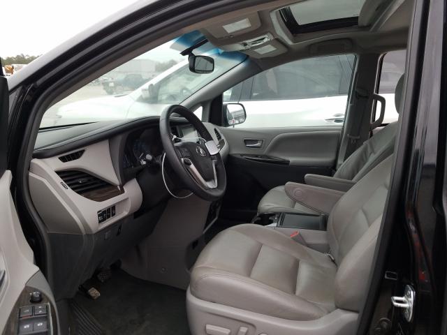 Photo 4 VIN: 5TDYZ3DC9HS849969 - TOYOTA SIENNA XLE 