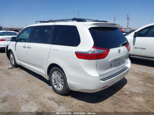 Photo 2 VIN: 5TDYZ3DC9HS852029 - TOYOTA SIENNA 