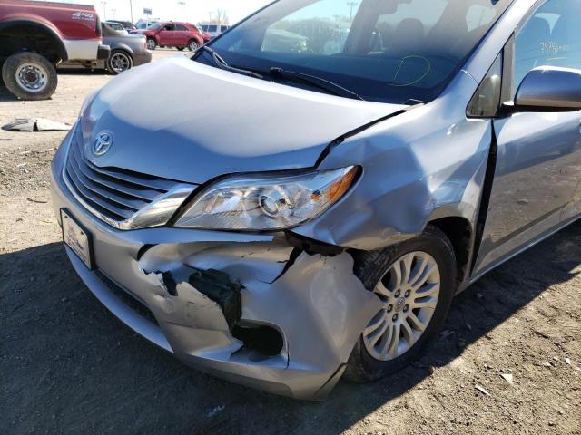 Photo 8 VIN: 5TDYZ3DC9HS853374 - TOYOTA SIENNA XLE 