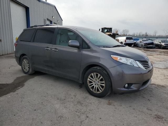 Photo 4 VIN: 5TDYZ3DC9HS854539 - TOYOTA SIENNA 